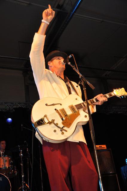 min 2011 07 02 tours rock 200